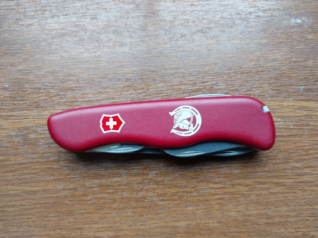 Victorinox Equestrian 111mm scyzoryk  slide-lock