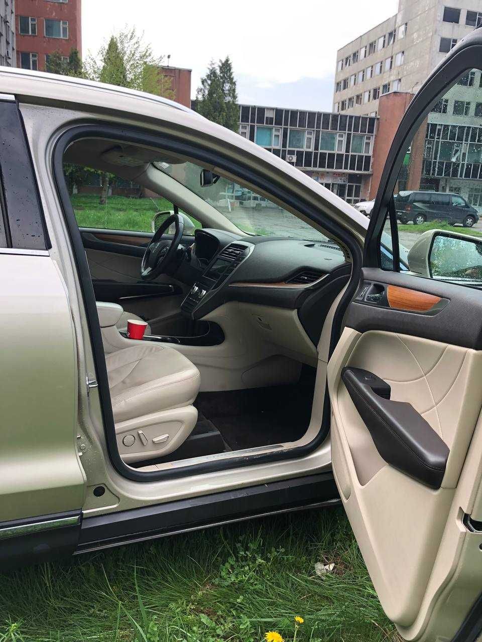 Lincoln MKC 2017