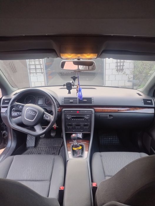 Na sprzedaż samochud osobowy marki audi a4b7