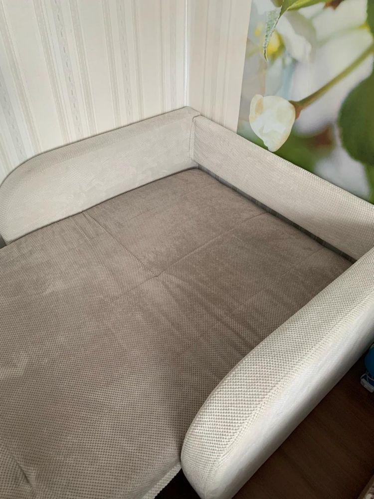 Розкладний диван, цільнометалевий карказ