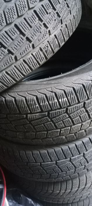 Шины зима 215/55 R 17