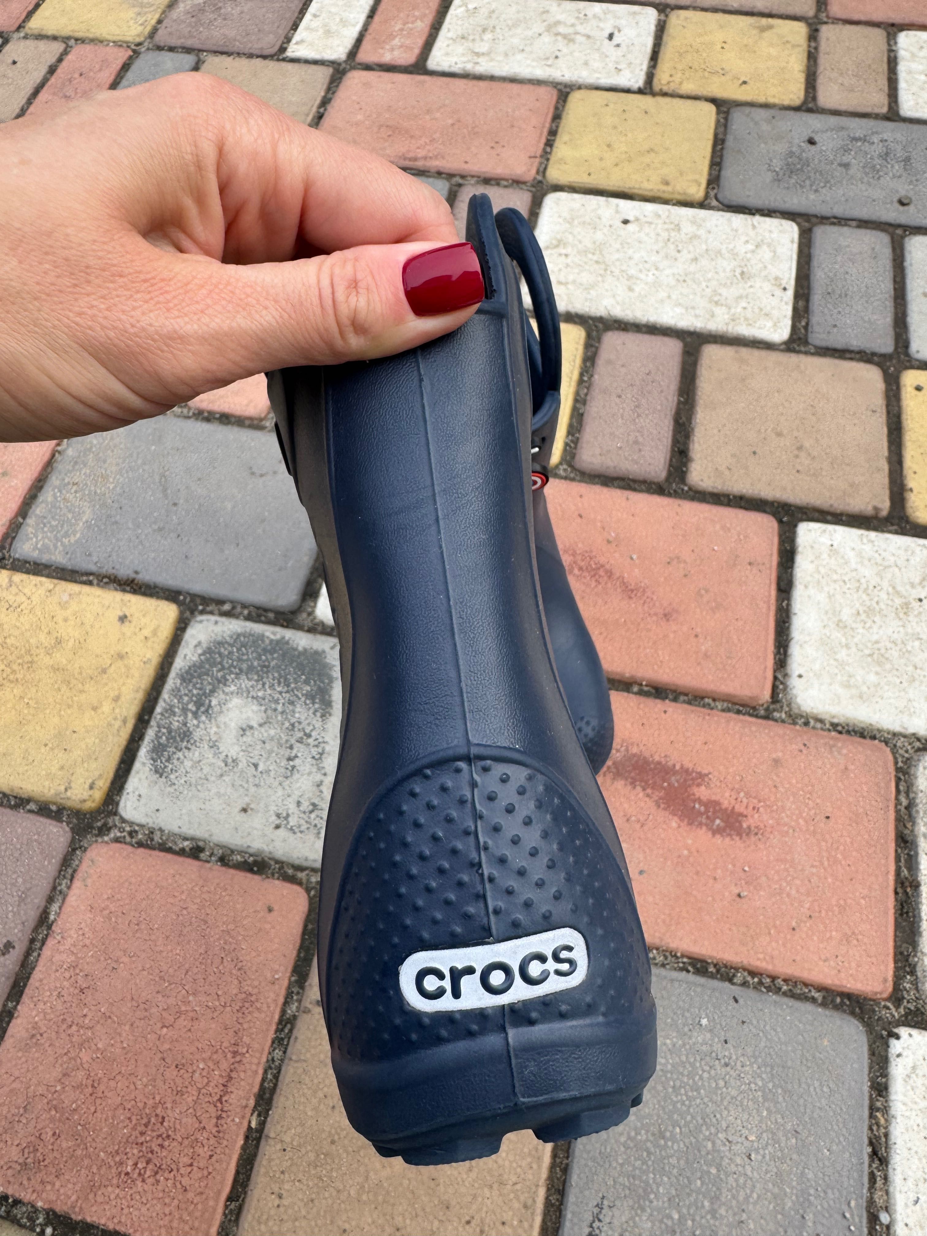 Резиновые сапоги crocs