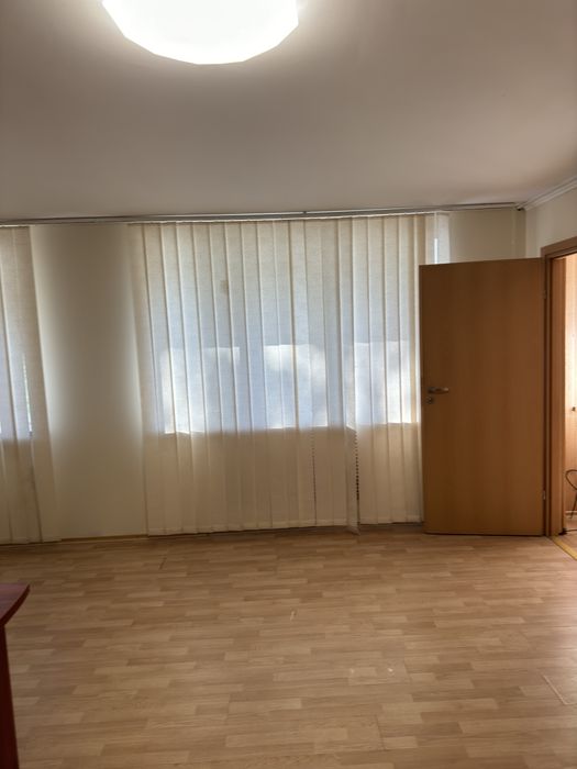 Продам офісне приміщення