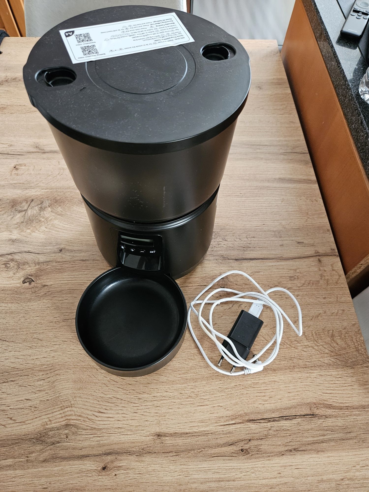 Alimentador / comedouro / dispensador automático para Gatos ou Cachorr