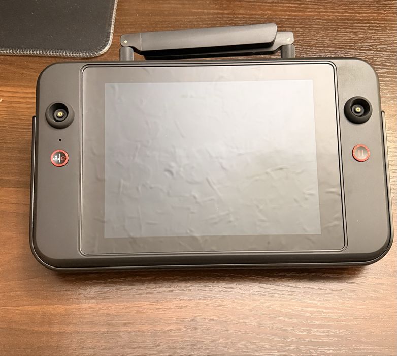 Пульт до Autel Evo Max 4T/4N, в наявності 2 нових і один з царапкою