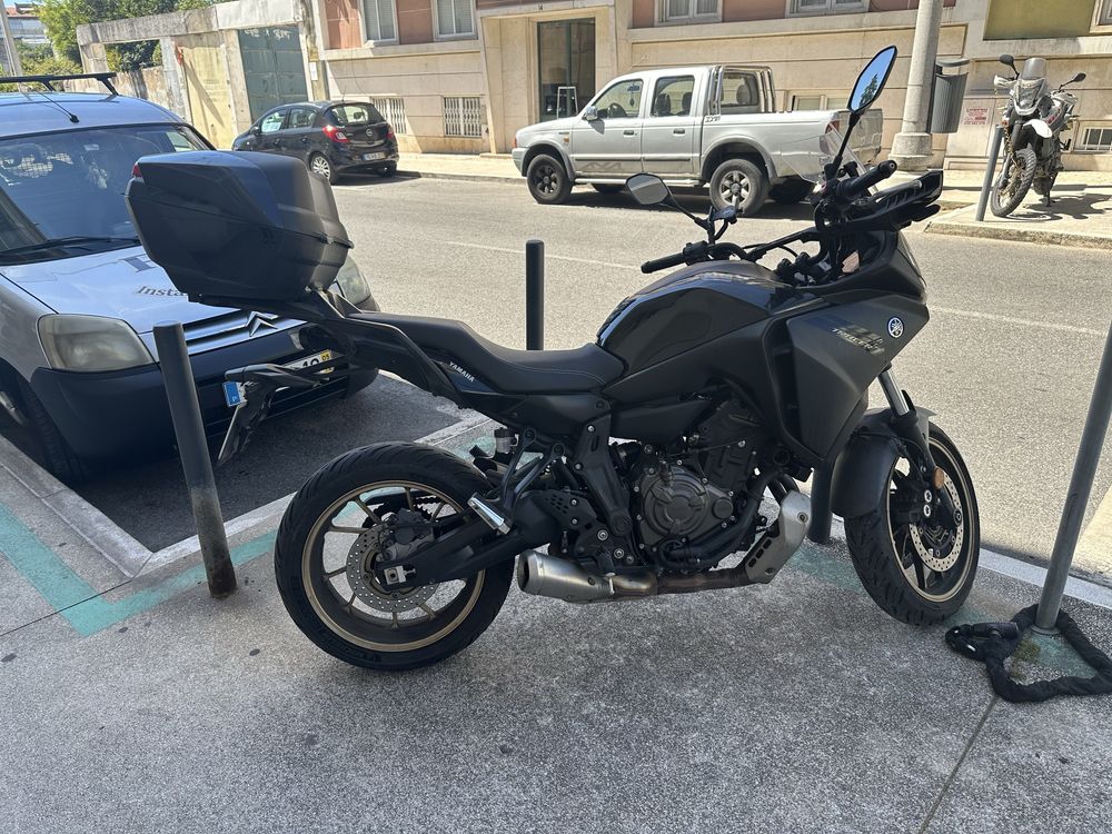 Tracer 7 2023 com 14000km