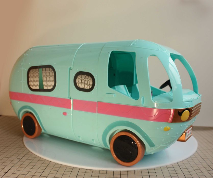 Дом на колесах LOL  Surprise Clamper Кемпер
