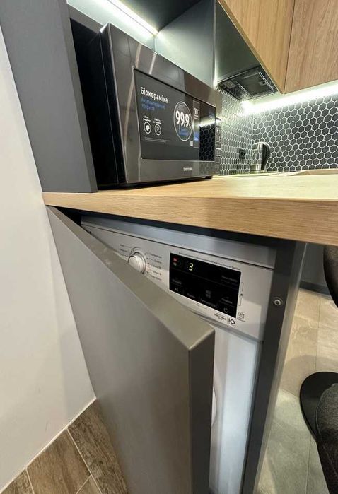 shev-01 Продам новую студию с ремонтом и мебелью в ЖК Родос.
