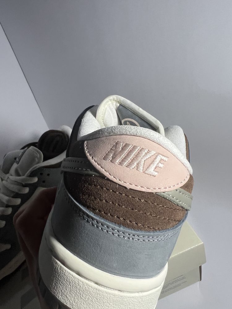 Nike dunk sb x Yuto horigome 40 white grey Brown