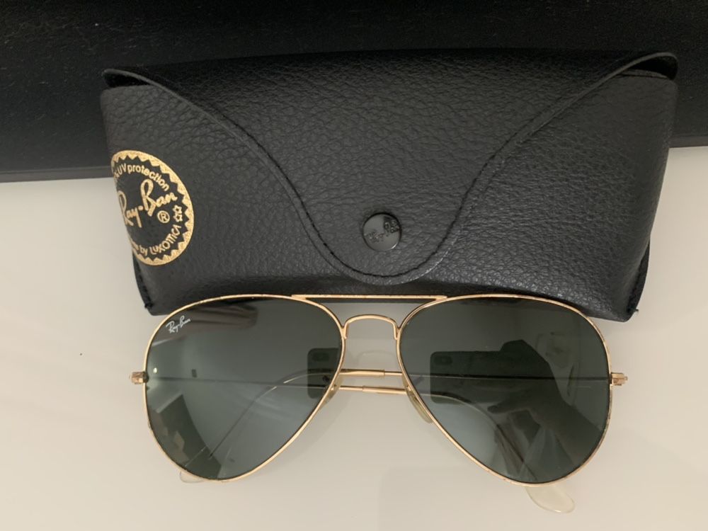 Óculos de sol rayban aviador. Tamanho medio.