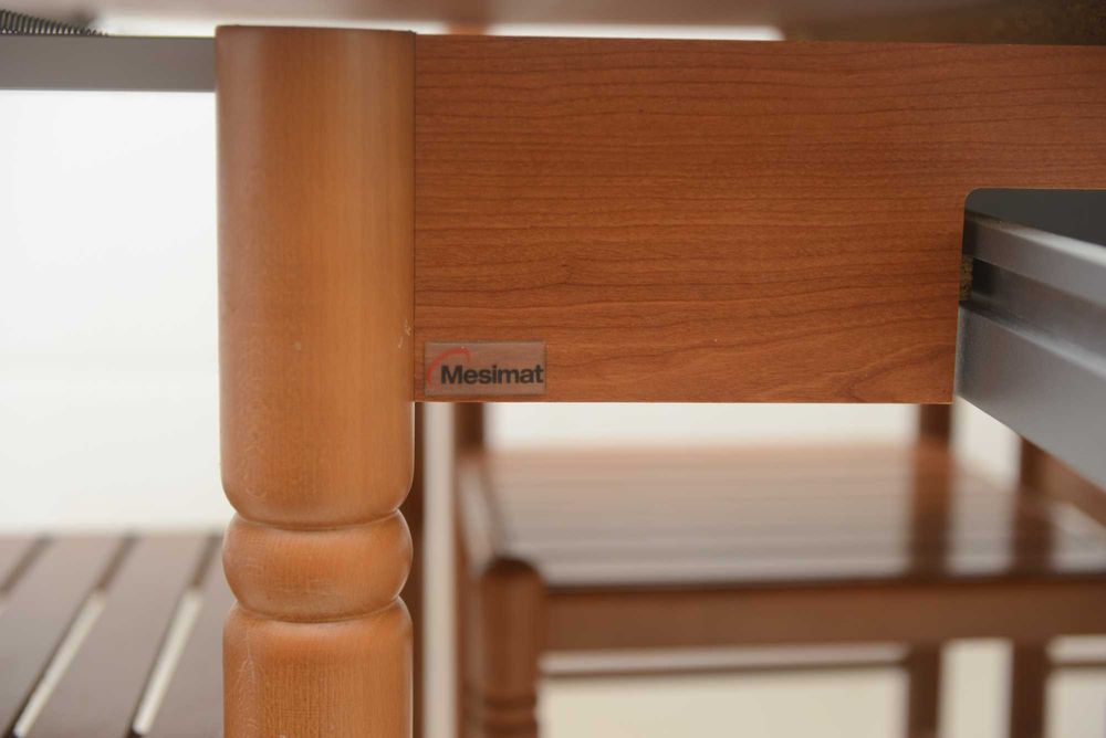 Mesa + cadeiras marca Mesimat