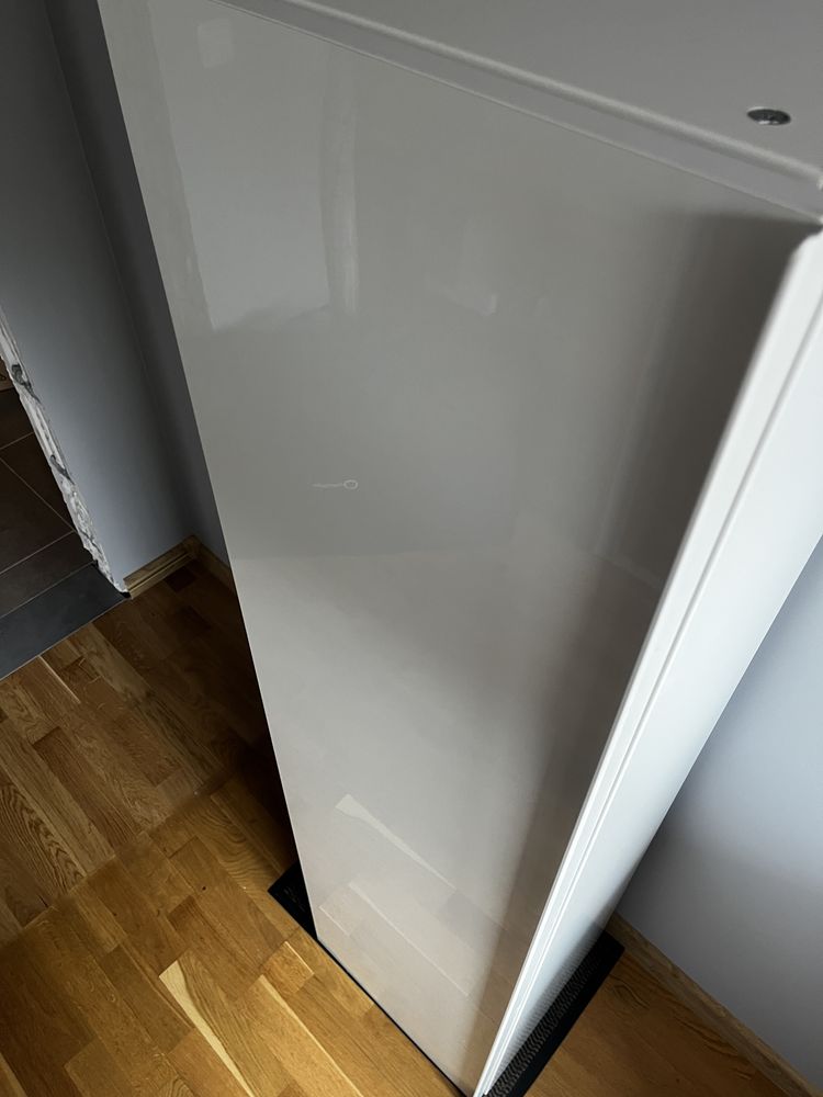 Szafka wisząca do łazienki biała IKEA Godmorgon stan b.dobry