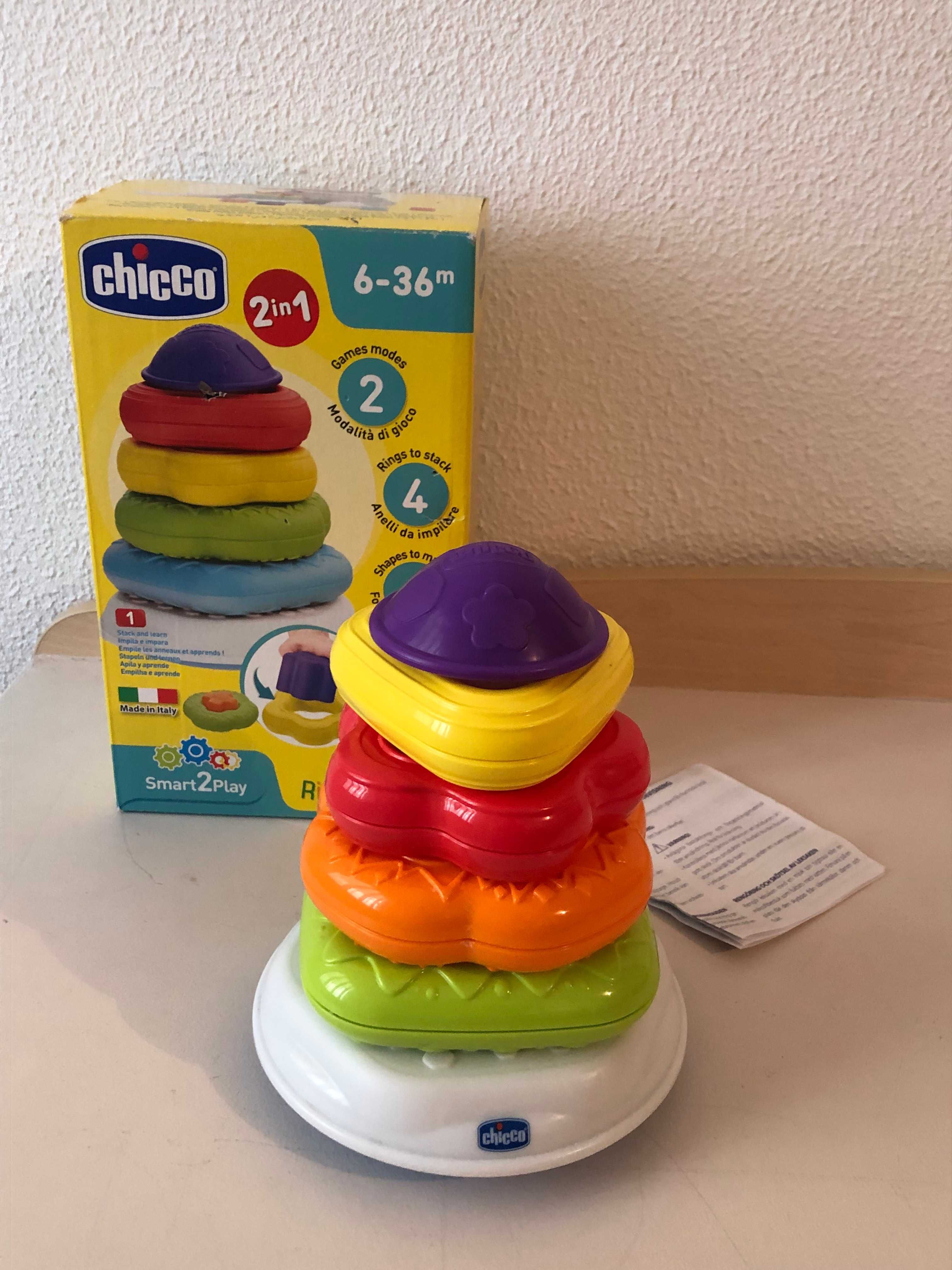 Torre / pirâmide de anéis - Brinquedo CHICCO