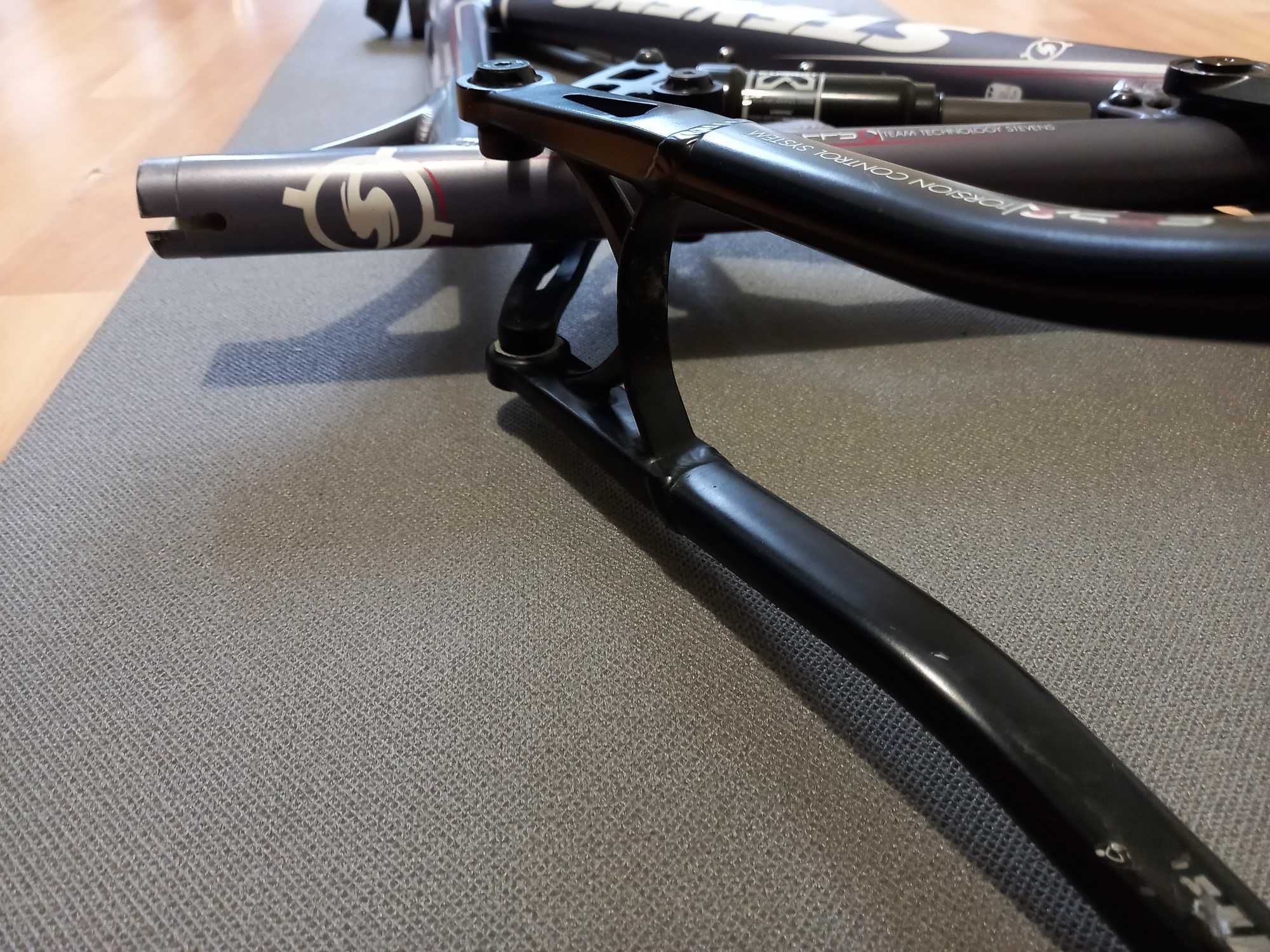 Rama Stevens Glide