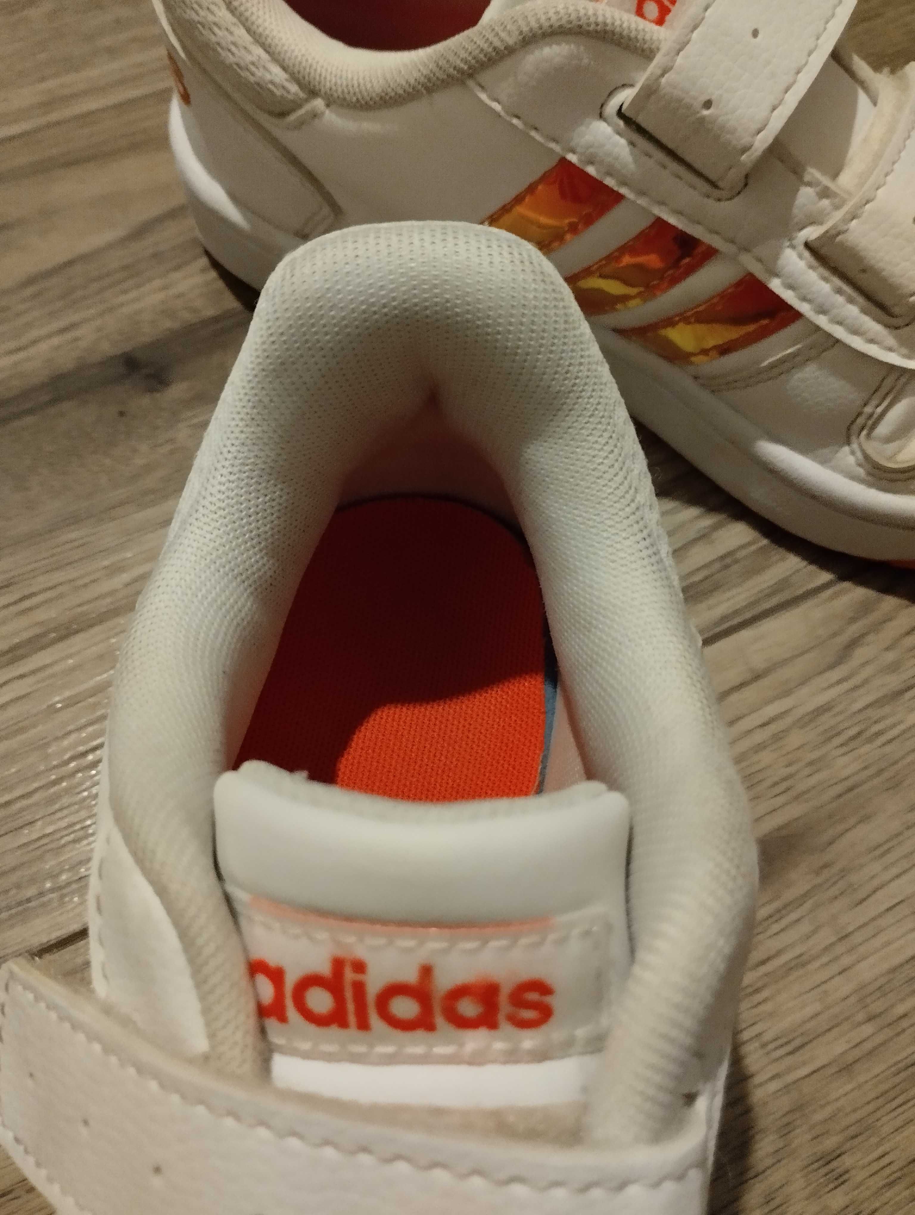 Buty Adidas 32 białe