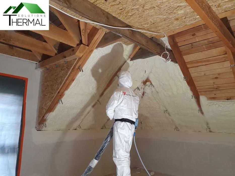 Ocieplanie poddasza/ poddaszy, Ocieplenia pianą PUR, Izolacje