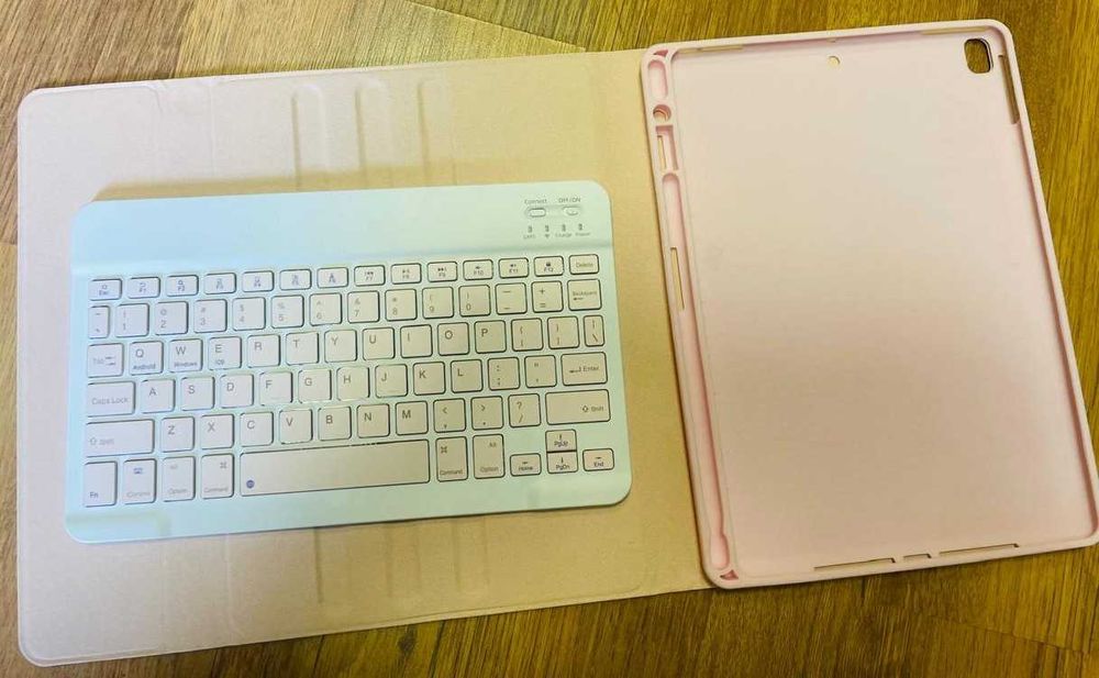 Чохол з клавіатурою для Ipad