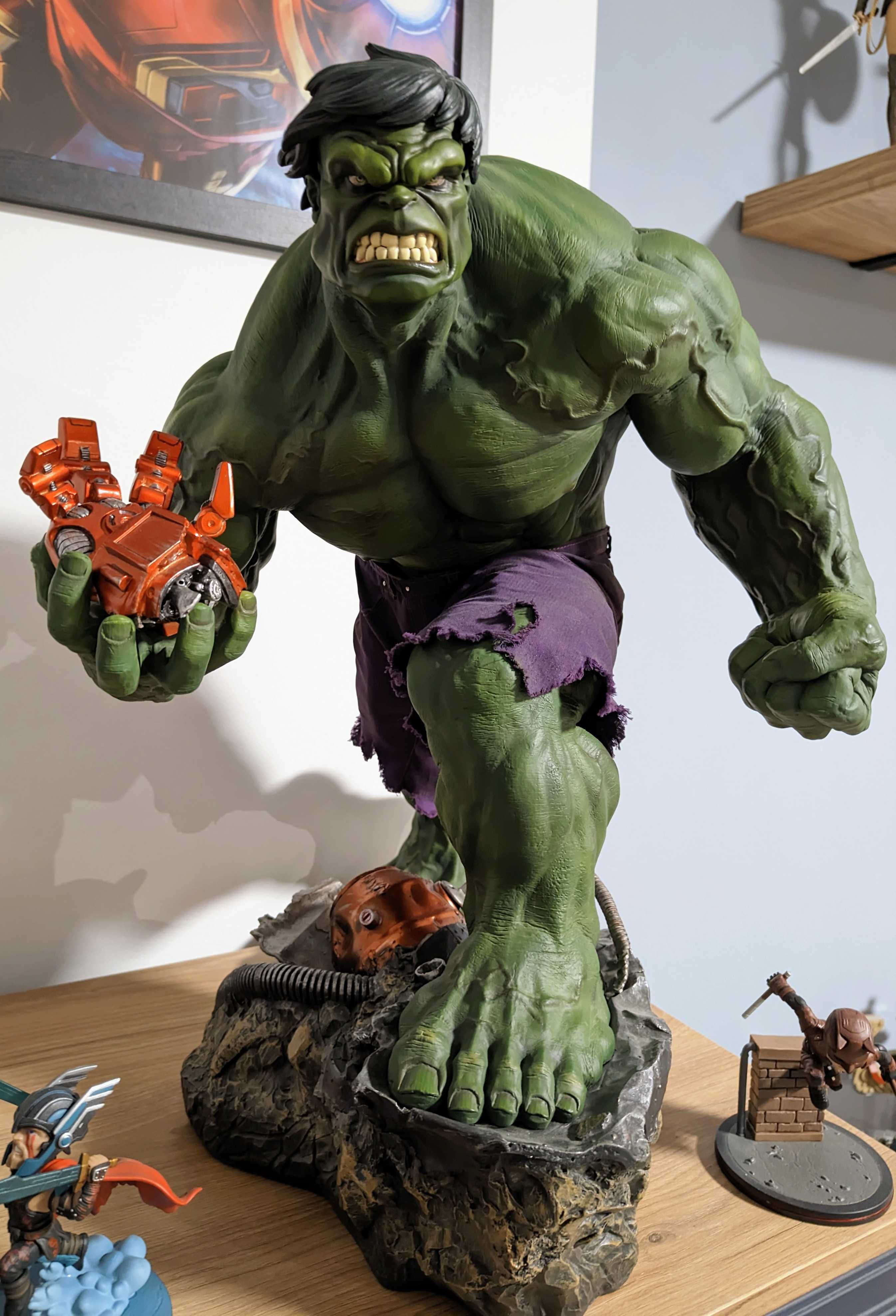 Hulk Premium Format Sideshow