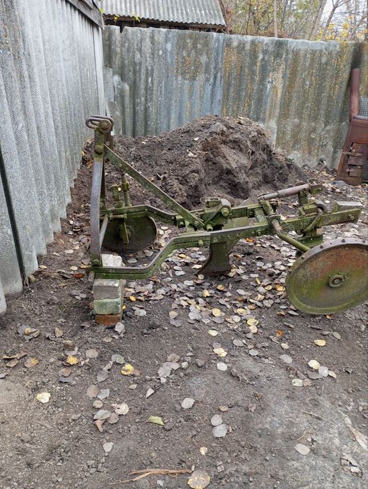 Продам Плуги 2х корпусні від т 25