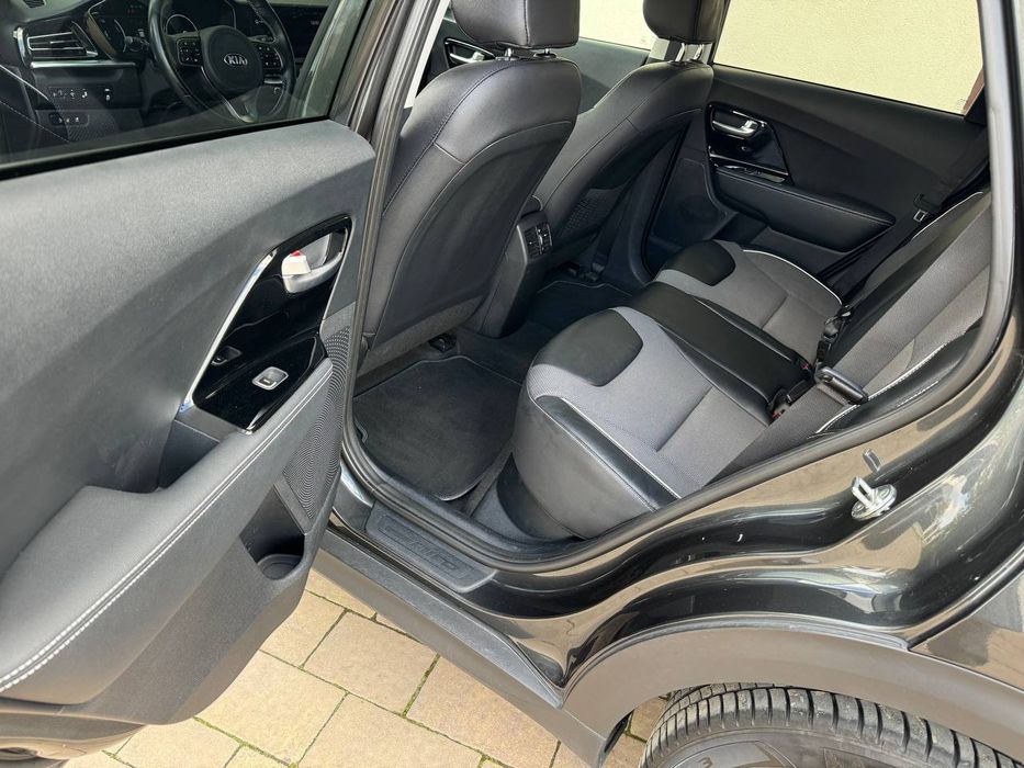 Кіа Ніро 64кВт  з гарантією