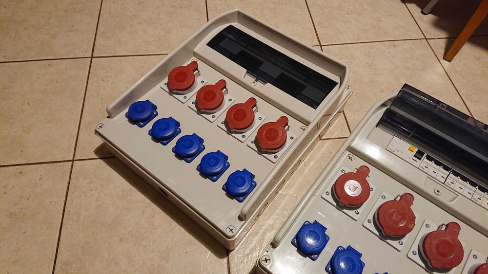 PAWBOL R-BOX 460 rozdzielnica elektryczna z gniazdami 1F i 3F