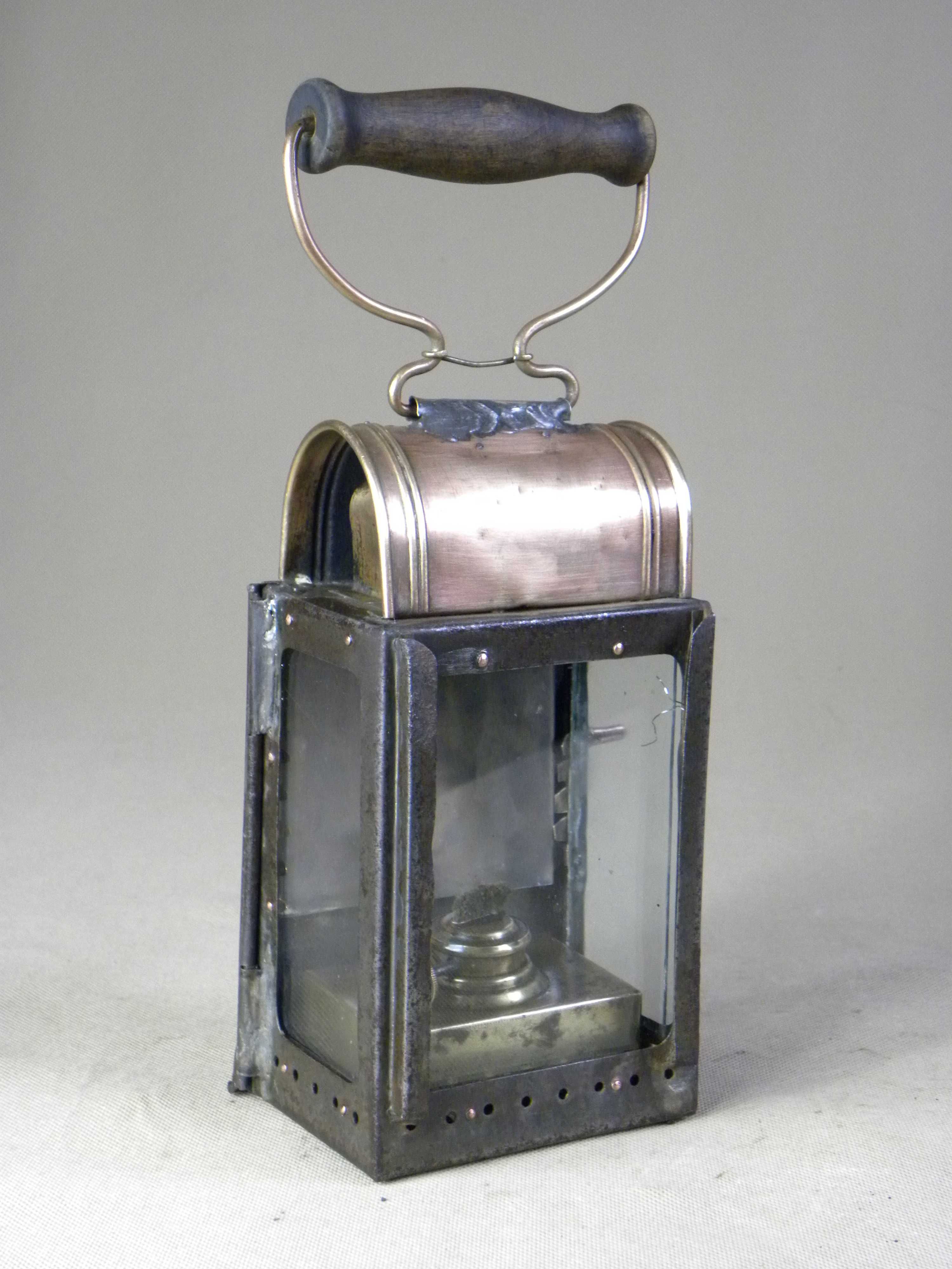 Kolekcjonerska niemiecka kolejowa lampa naftowa F.F.A Schulze wz. 28