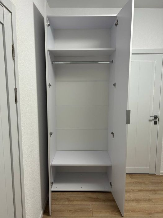 Шафа нова в стилі юска