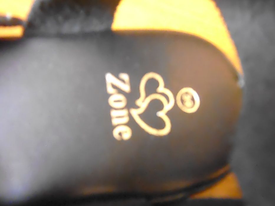 nowe skórzane sandały firmy ZONE rozm 39