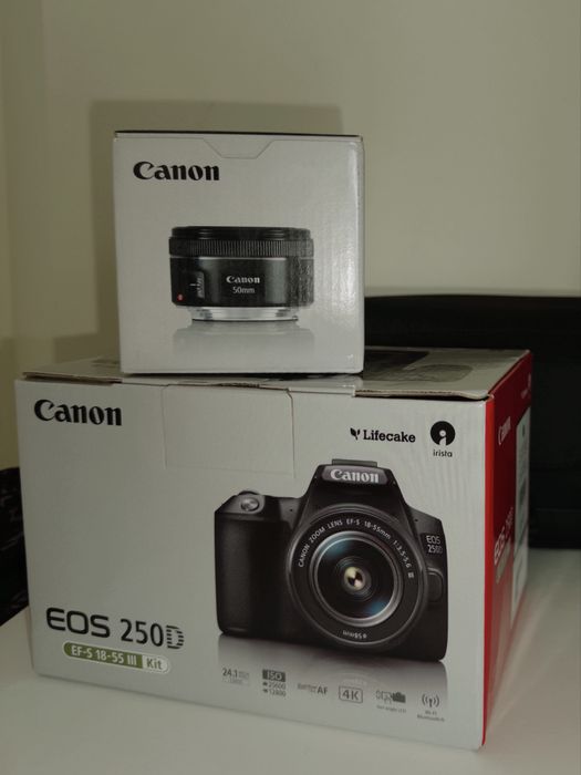 Canon EOS 250D + 3 lentes