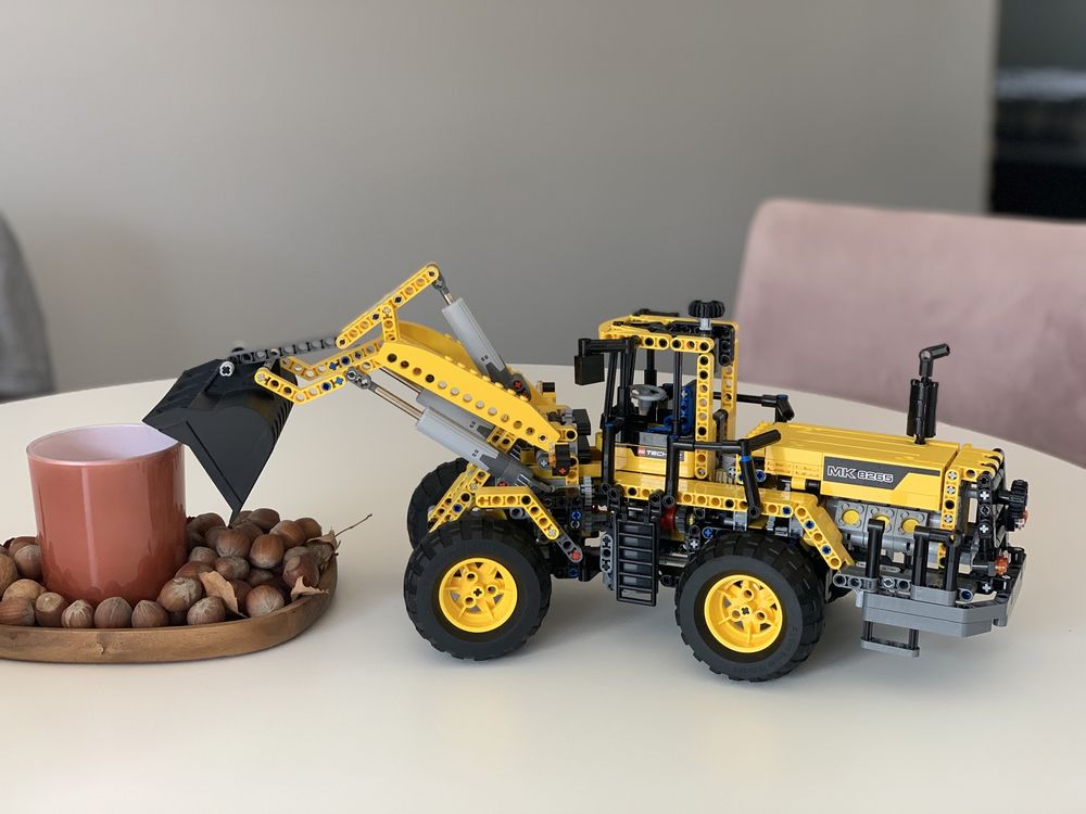 Lego technic 8265 ładowarka