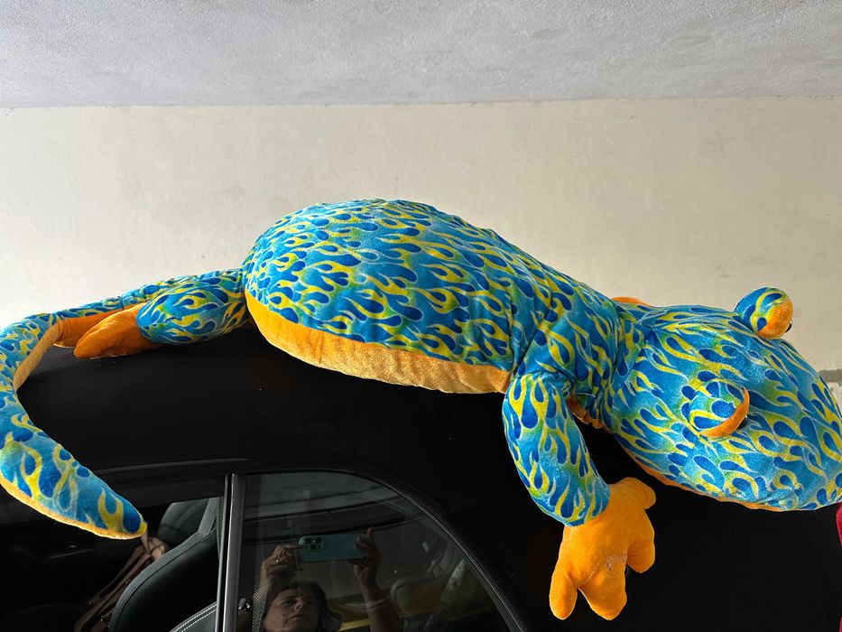 Peluches grandes e novos