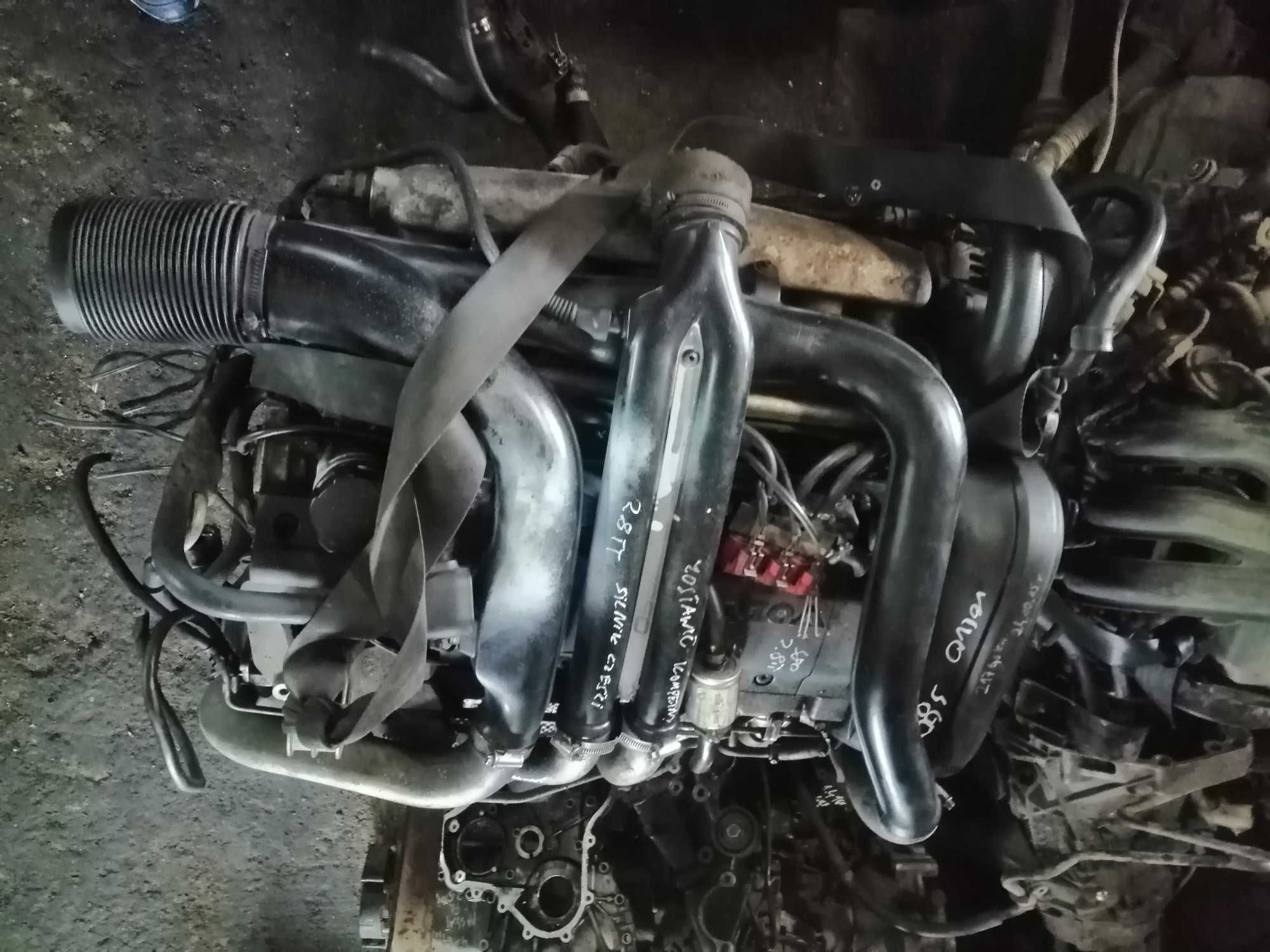 Silnik Na części Blok Głowica Turbo Volvo S 80 2.8 Bi Turbo T 6 2004 r