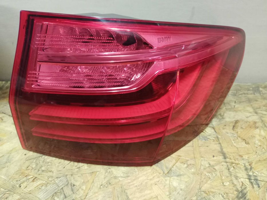 BMW F11 seria 5 lift lampa tył tylna prawa lewa narożnikowe oryginał
