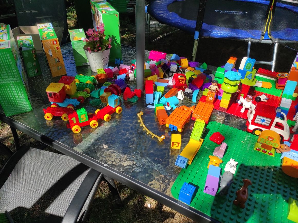 Klocki LEGO Duplo zestawy i pojedyńcze klocki.