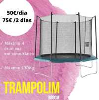 Trampolim para festas