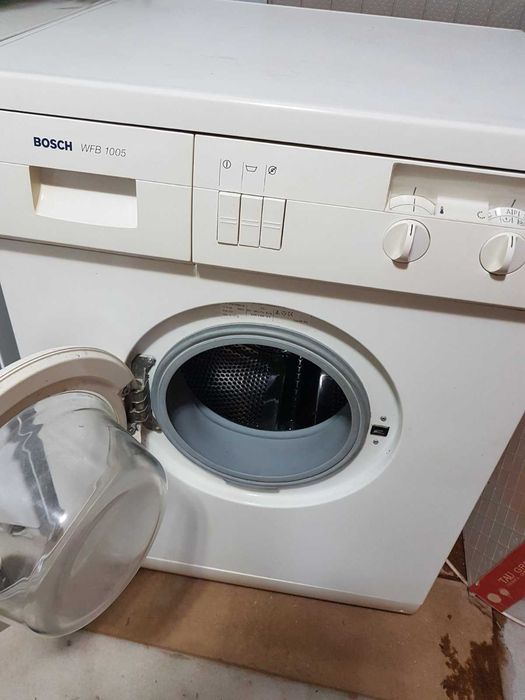 пральна машина bosch WFB 1005