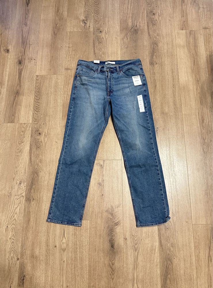 Джинси Levi’s Athletic Fit р. M-L (W 33 / L 32)