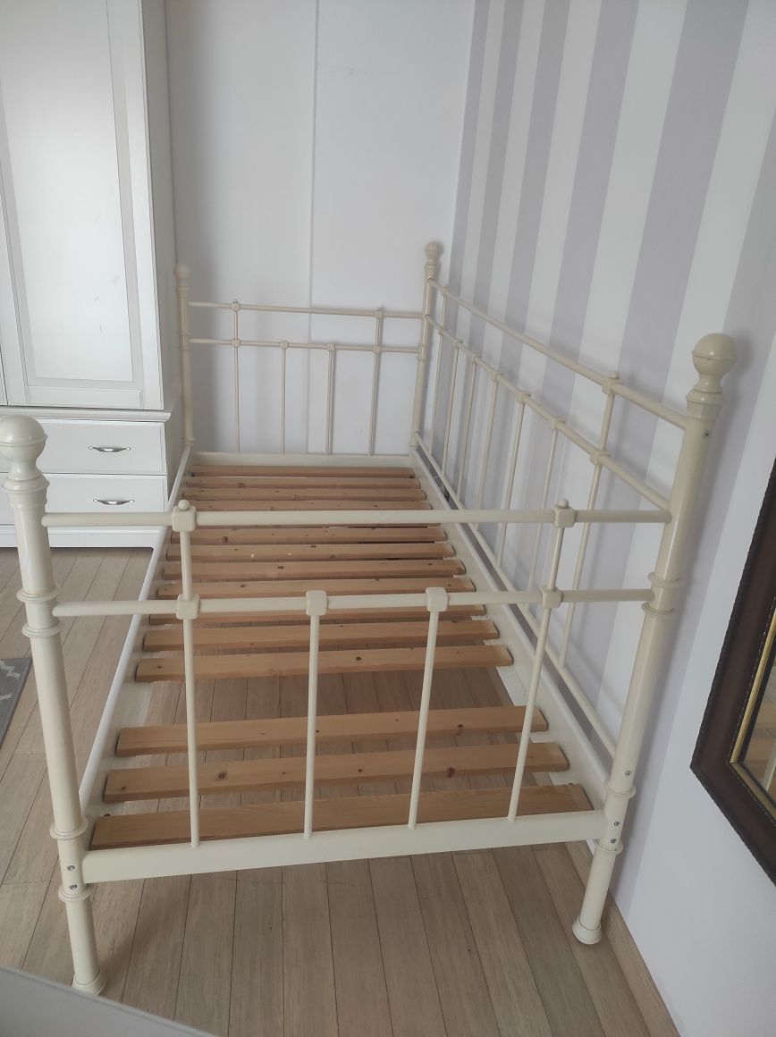 Łóżko Ikea używane