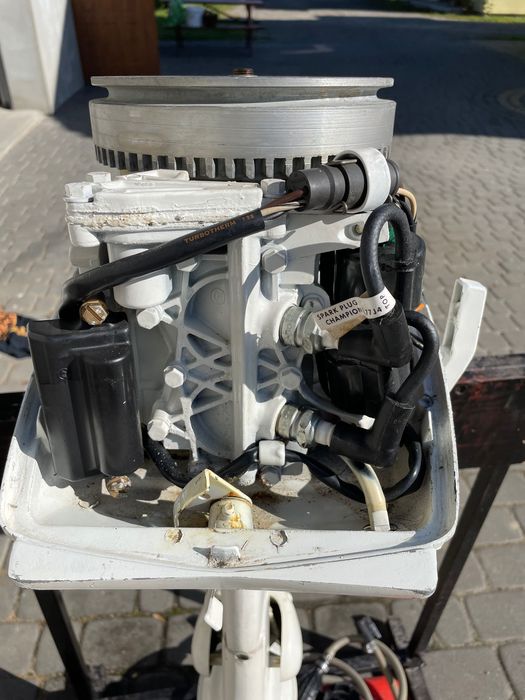 Silnik zaburtowy Johnson 6 km 2 t super stan