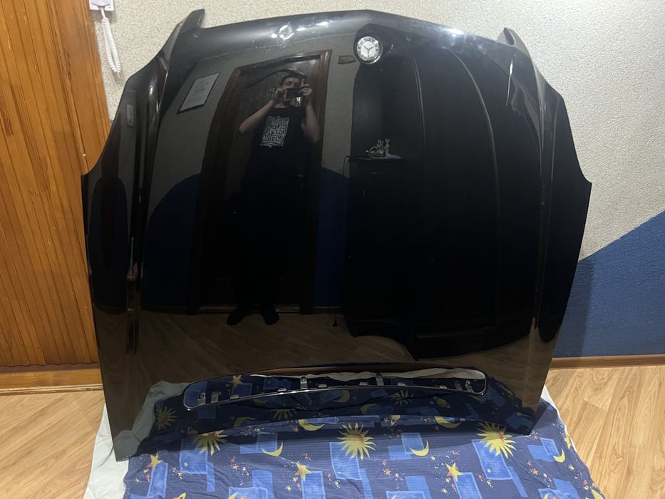 Продам капот від MercedesBenz cls500