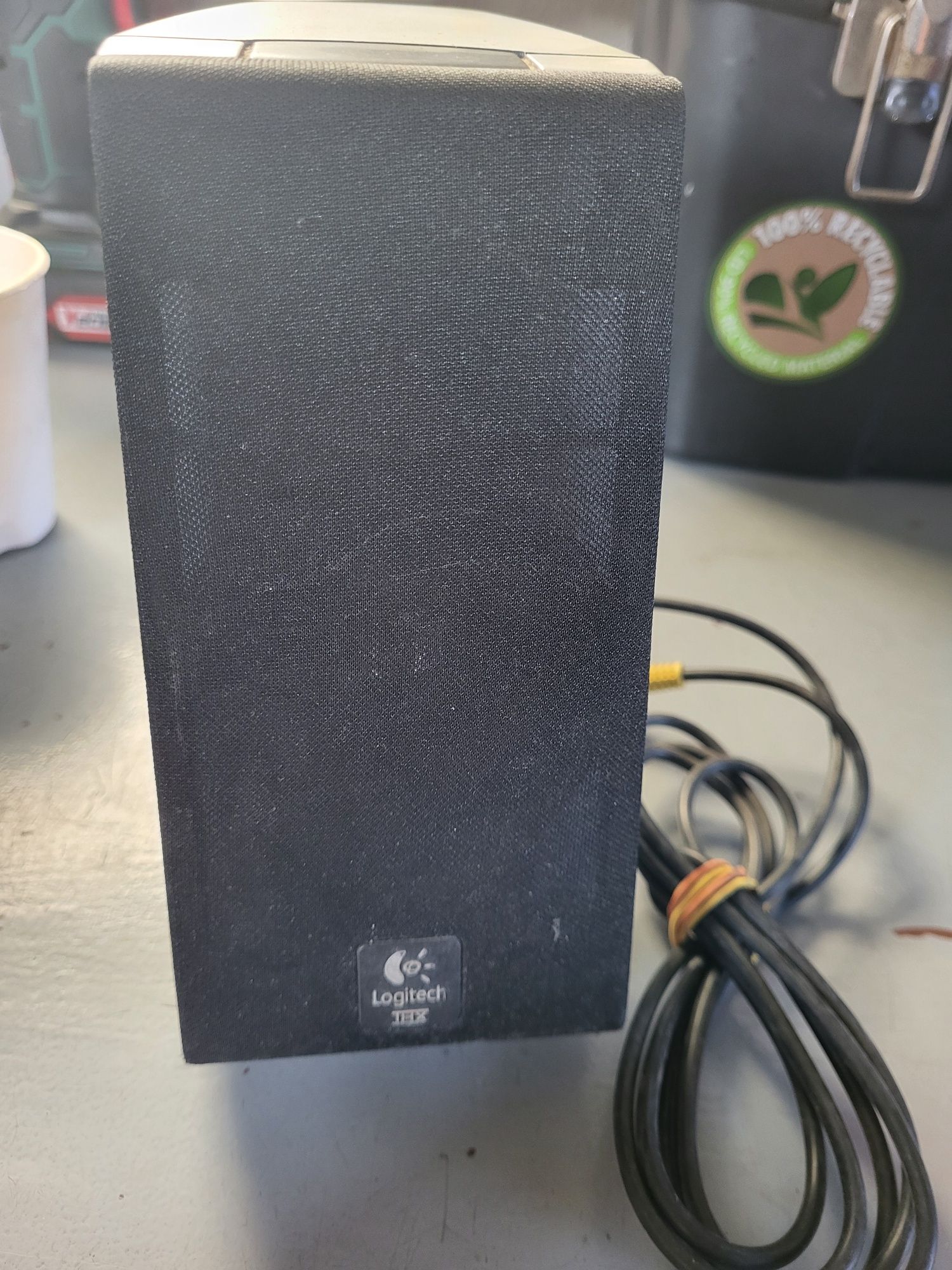 Głośnik z serii Logitech z2300