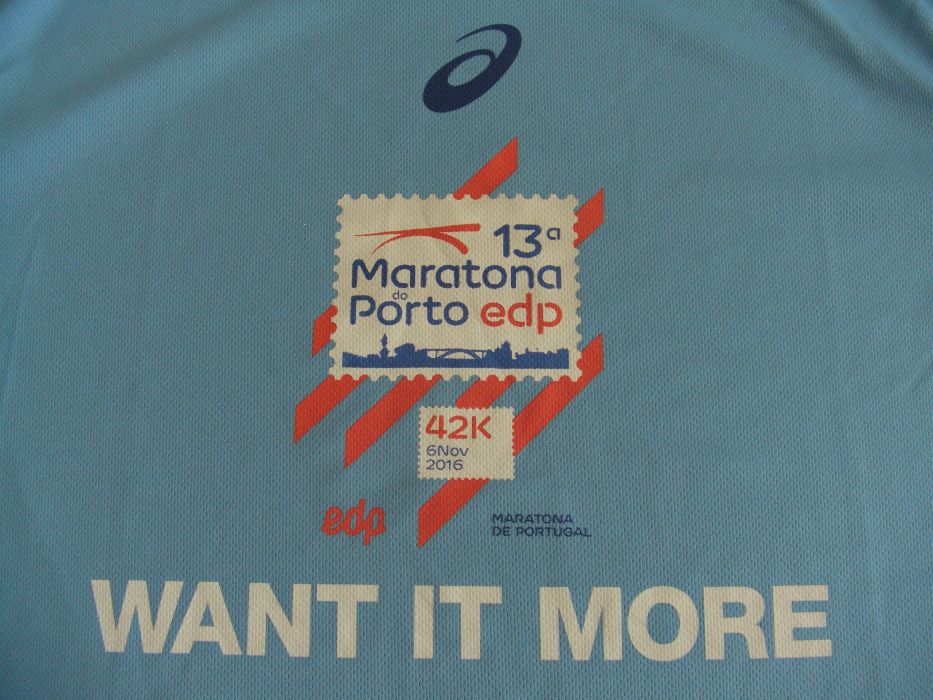 Camisola Asics "finisher" e medalha maratona Porto 2016 M/L