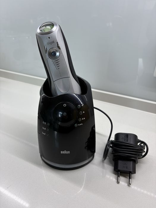Електробритва Braun Series 7