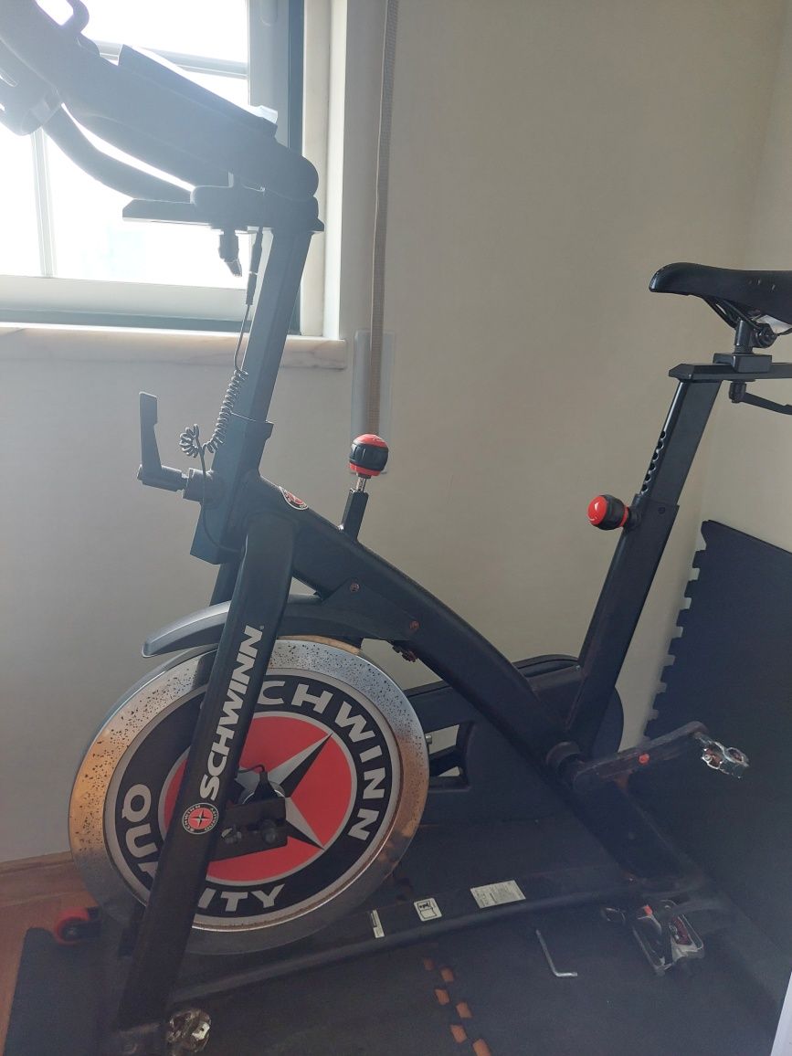 Bicicleta Spinnig Schwinn Indoor