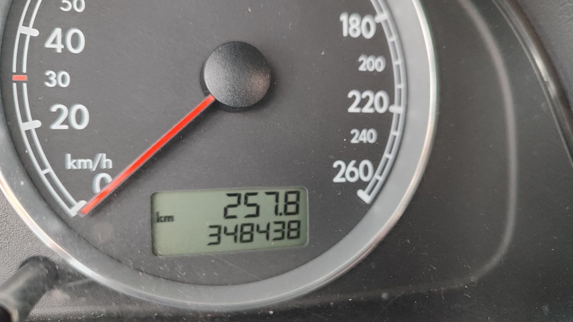 VW PASSAT B5 FL HL 1.9 TDi 2004 Automat