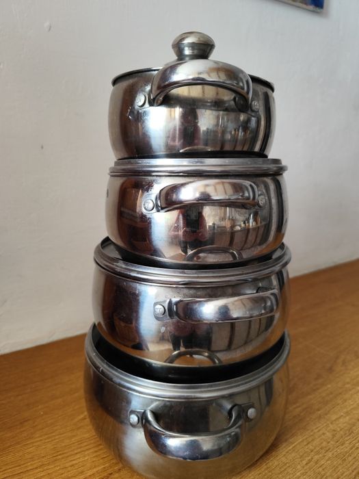 Komplet Garnków  kuchennych