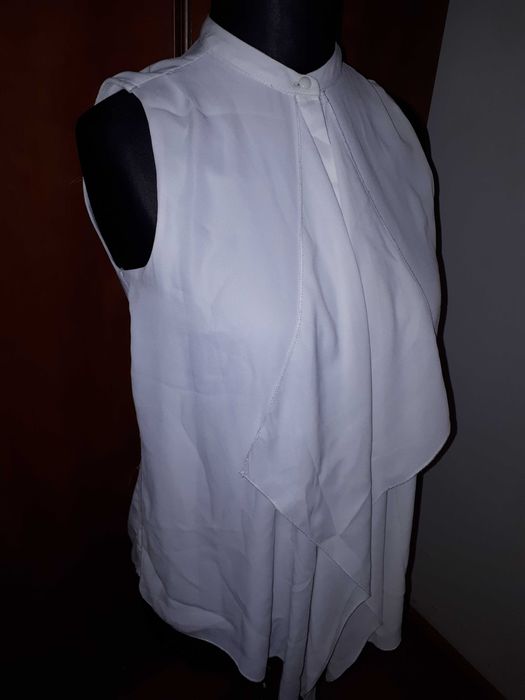 Cienka bluzka bez rękawów