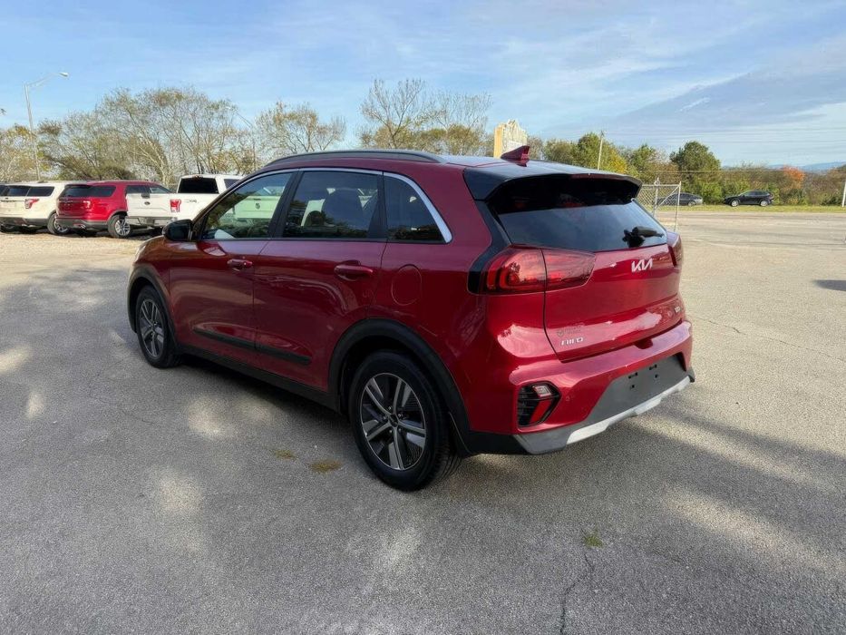 Kia Niro EX Premium      2022
