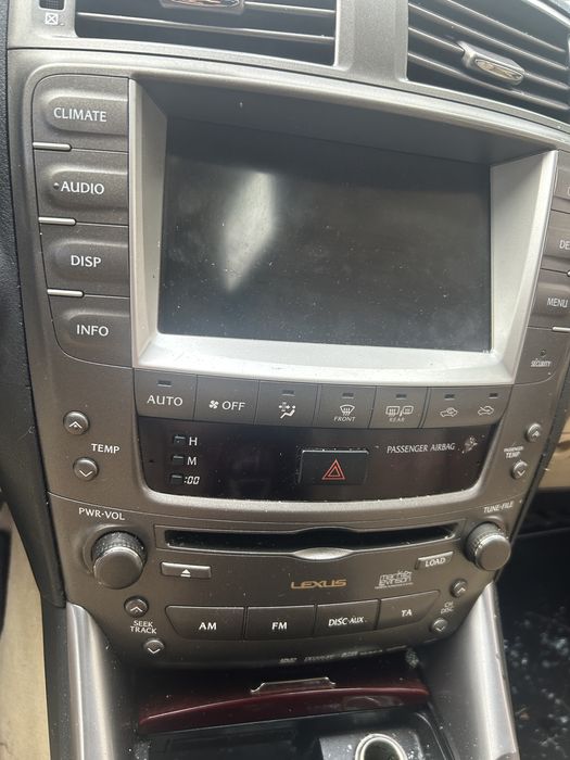 Lexus is220d mark levinson prestige (części,silnik,lampy,fotele,biegi)