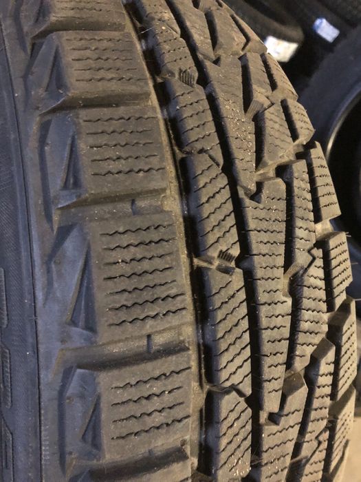 Шини зима 195/65/15 Премиори